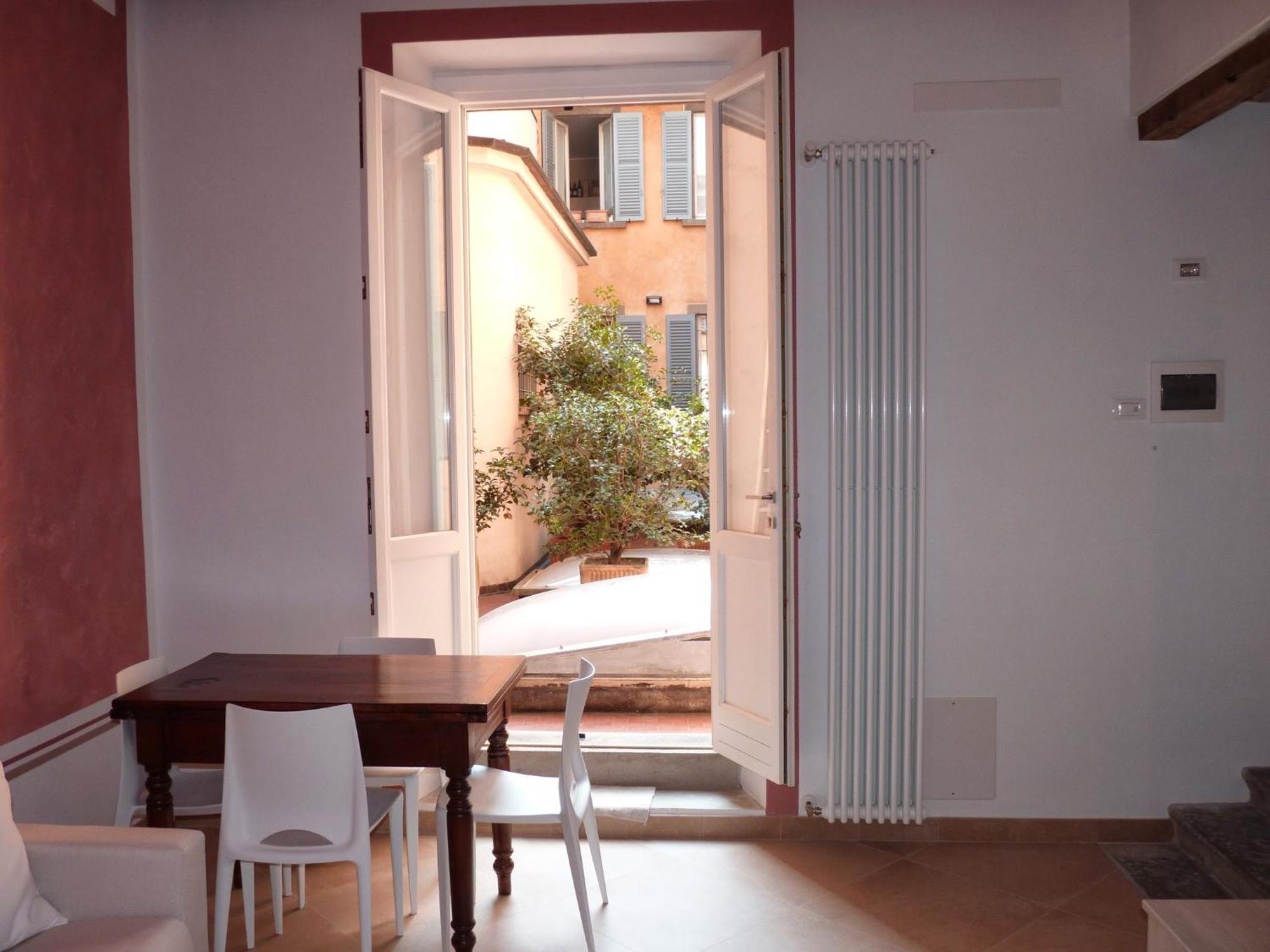 Flora Inn, Super Sweet - Centro Apartment *